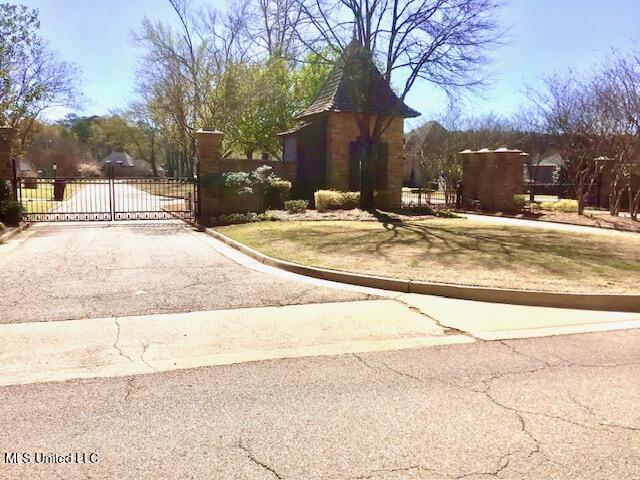 605 N Chickasaw Drive, Flowood, Mississippi image 40