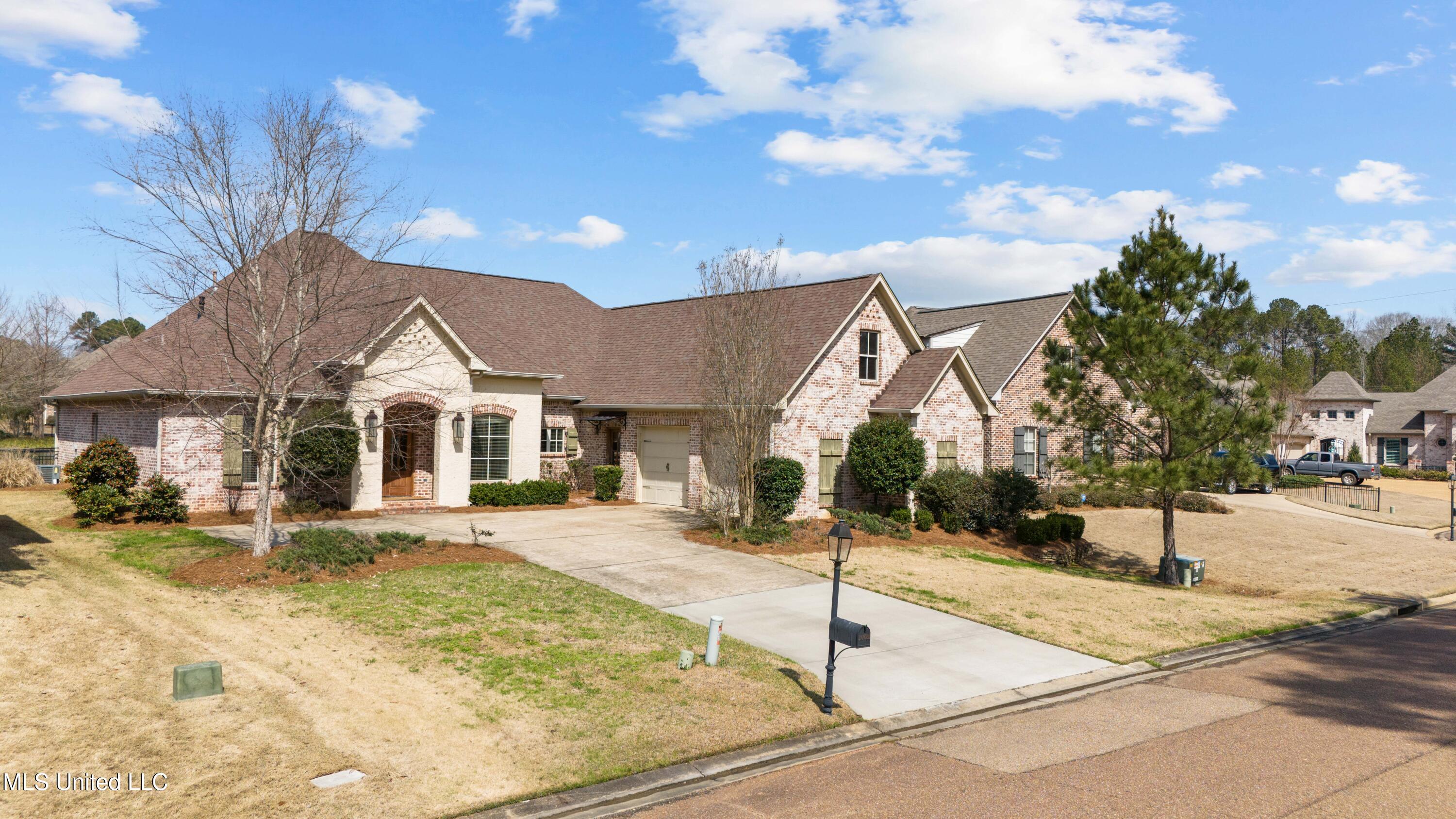 605 N Chickasaw Drive, Flowood, Mississippi image 38