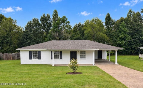 Homes For Sale - 314 Barbara Avenue<br/> Magee, MS 39111