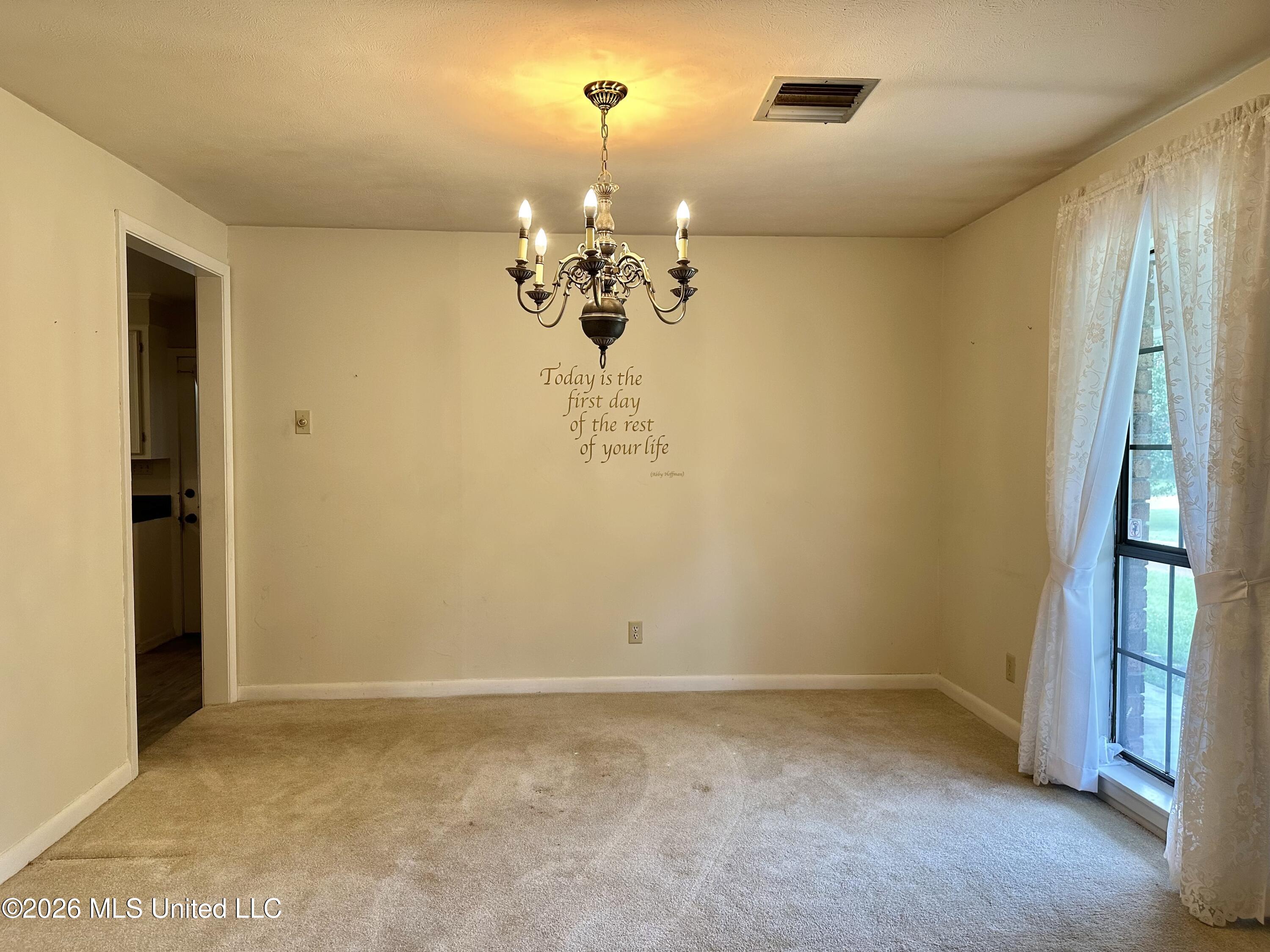116 Rollingwood Drive