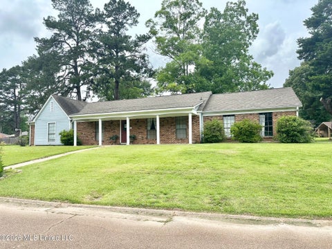 Homes For Sale - 116 Rollingwood Drive<br/> Adams County, Natchez, MS 39120