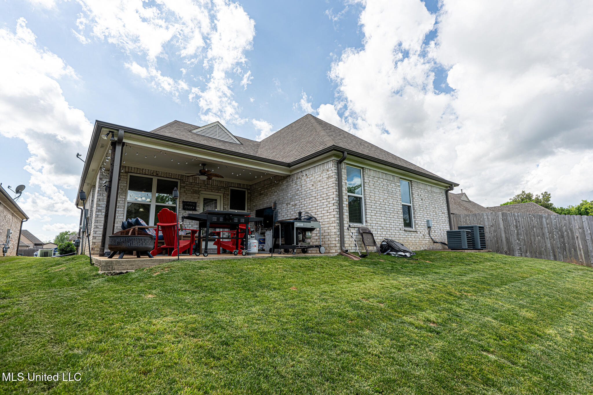 6750 Whooper Swan Drive, Olive Branch, Mississippi image 18