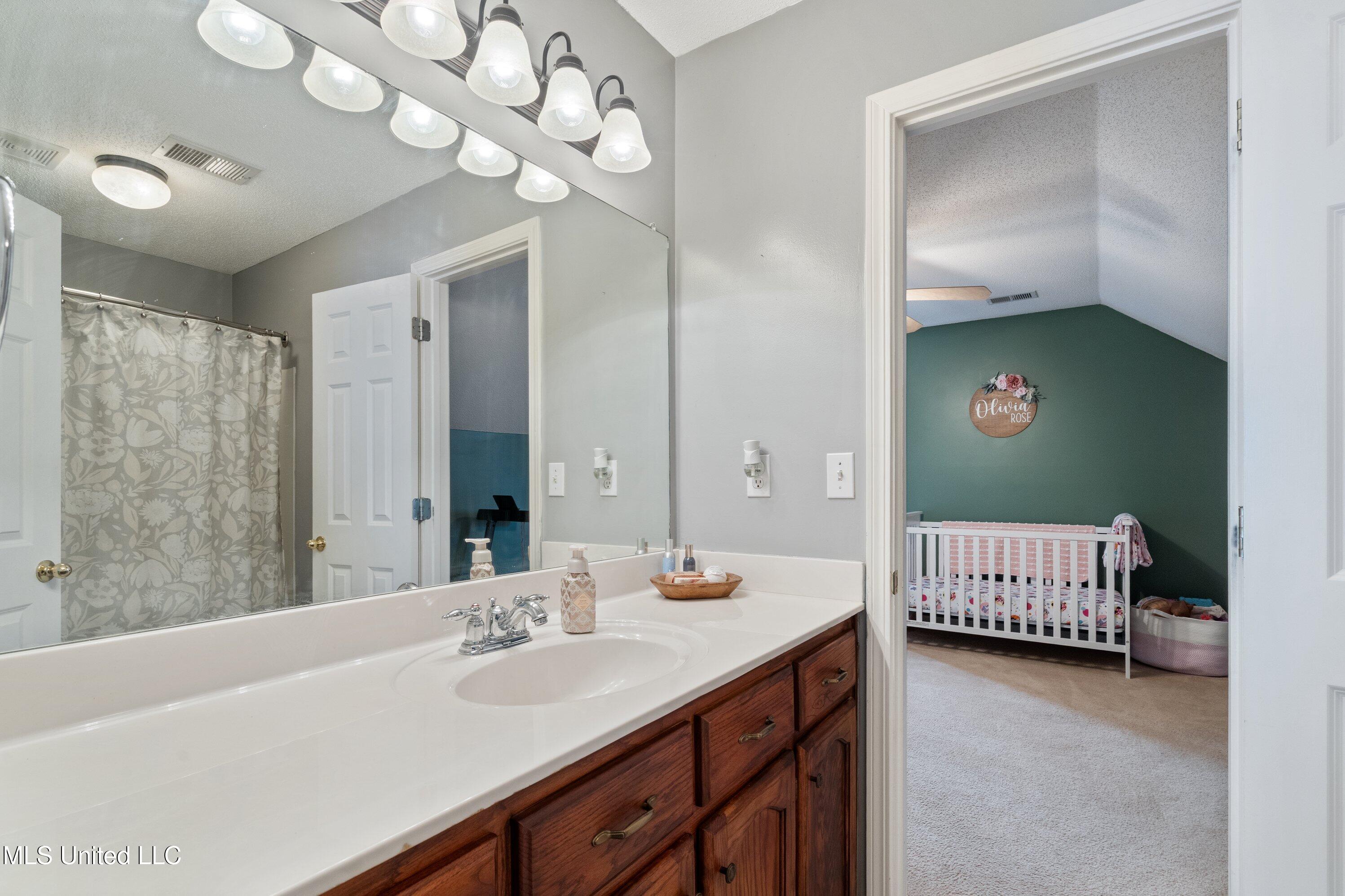 5307 Kalian Cove, Southaven, Mississippi image 18