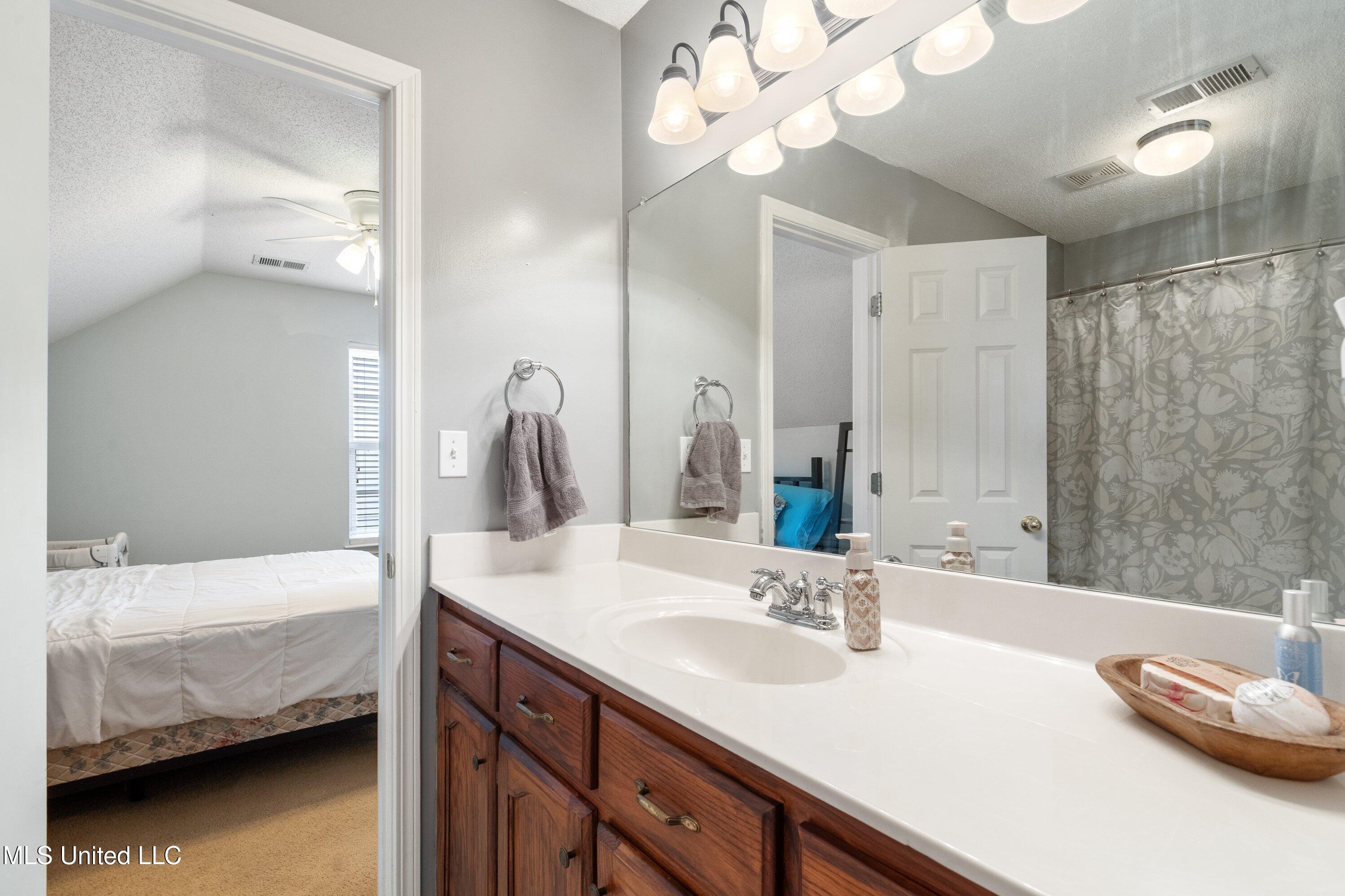 5307 Kalian Cove, Southaven, Mississippi image 19