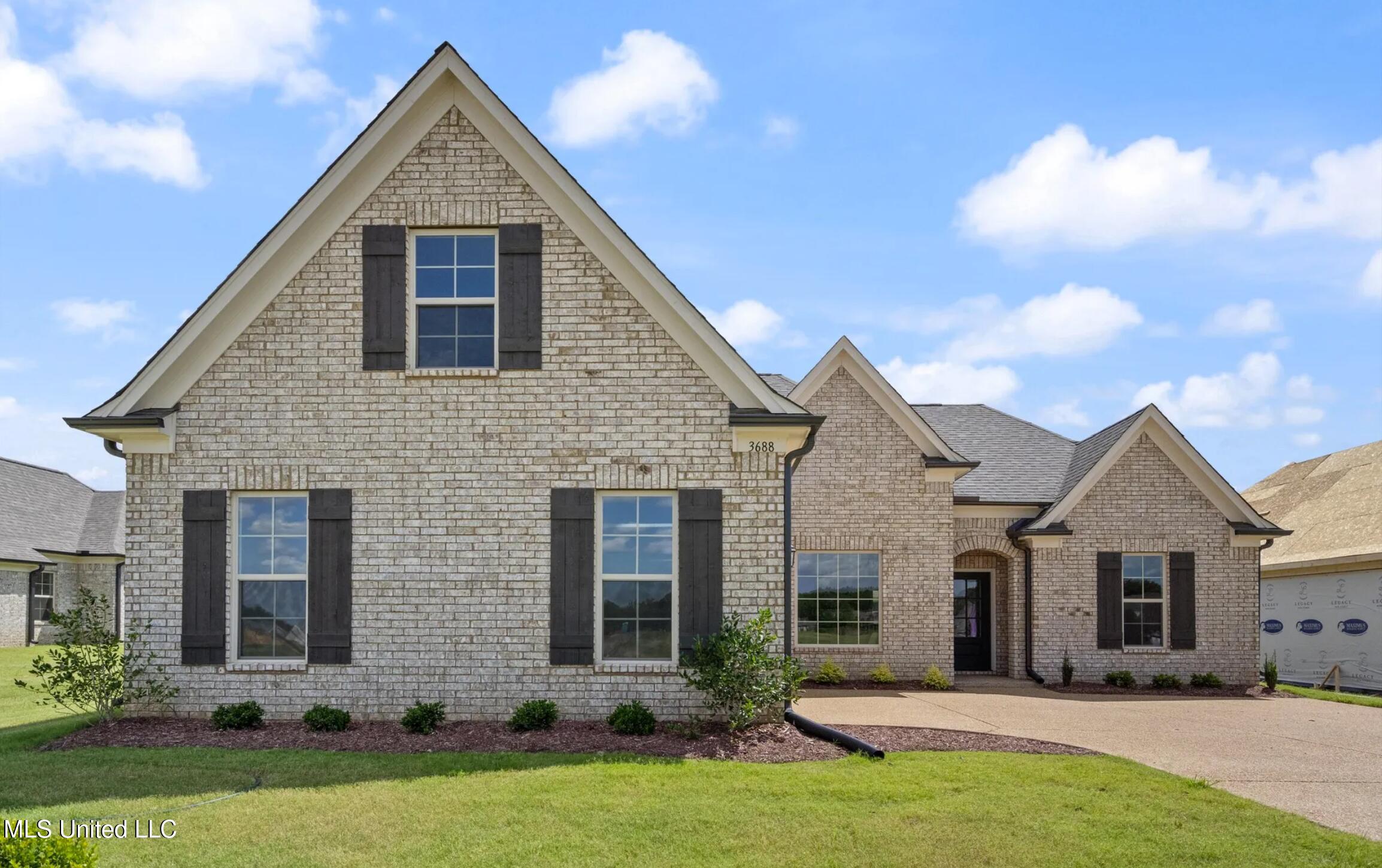 3752 Roland Drive, Southaven, Mississippi image 1
