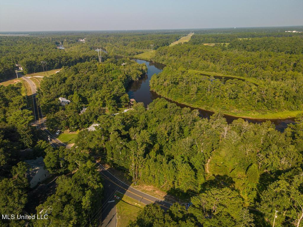 104215 Bayou Drive, Diamondhead, Mississippi image 3