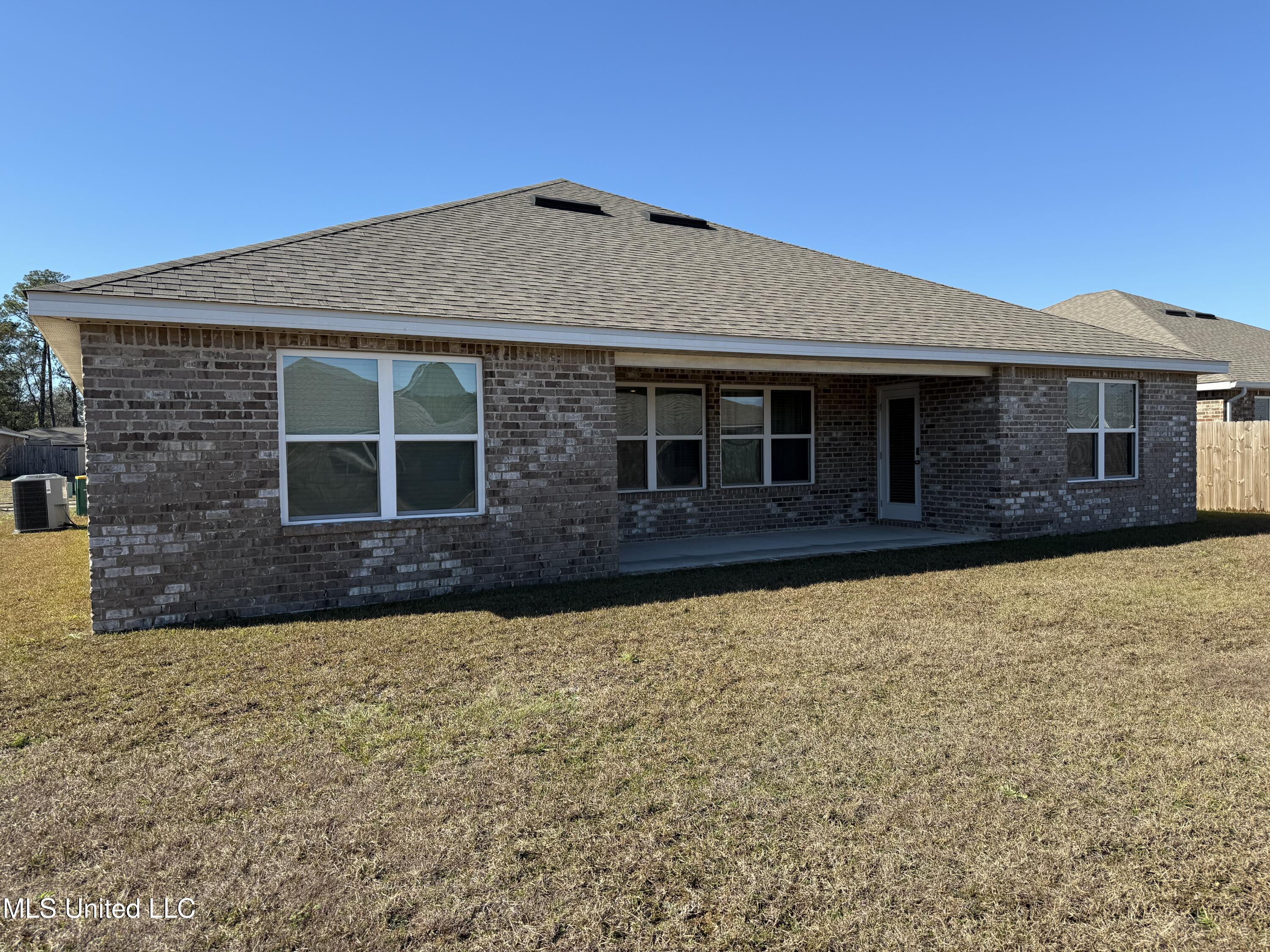 1091 Enclave Circle, Long Beach, Mississippi image 32