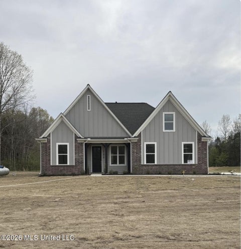 Homes For Sale - LOT 51 Centerline Roper Loop<br/> Byhalia, MS 38611
