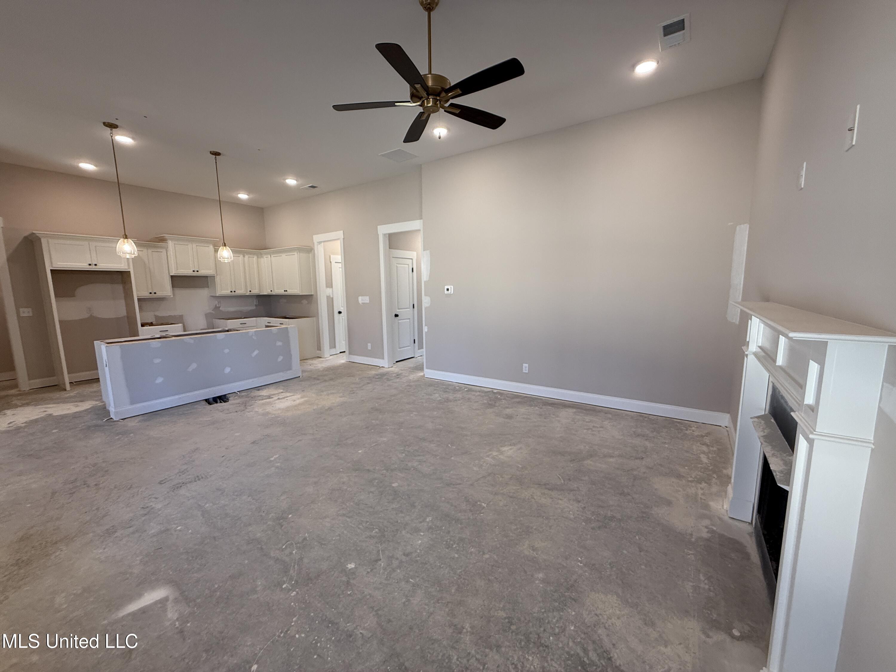 1184 Creekside Lane, Hernando, Mississippi image 11