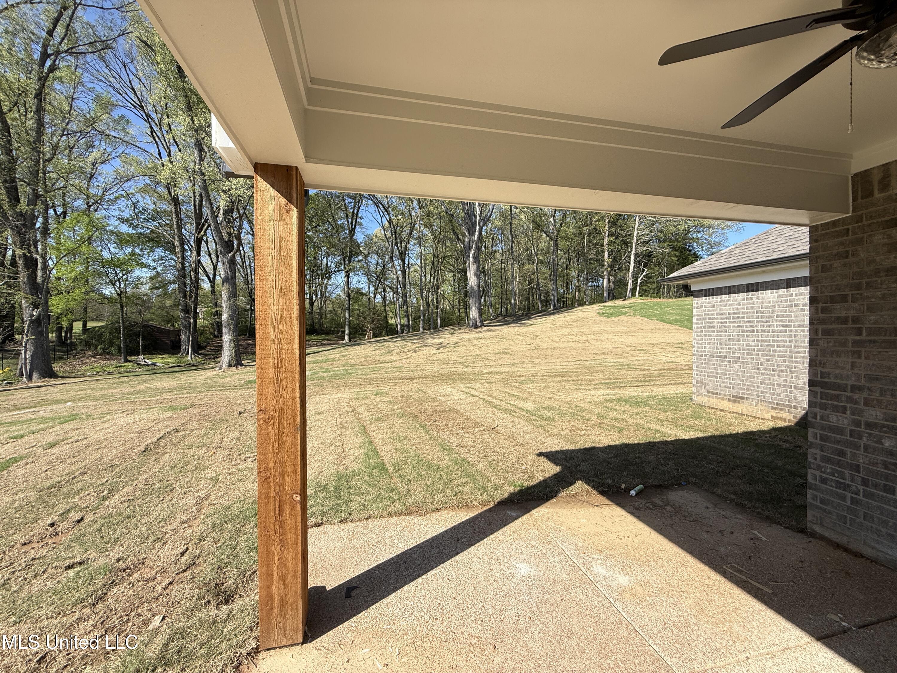 1184 Creekside Lane, Hernando, Mississippi image 35