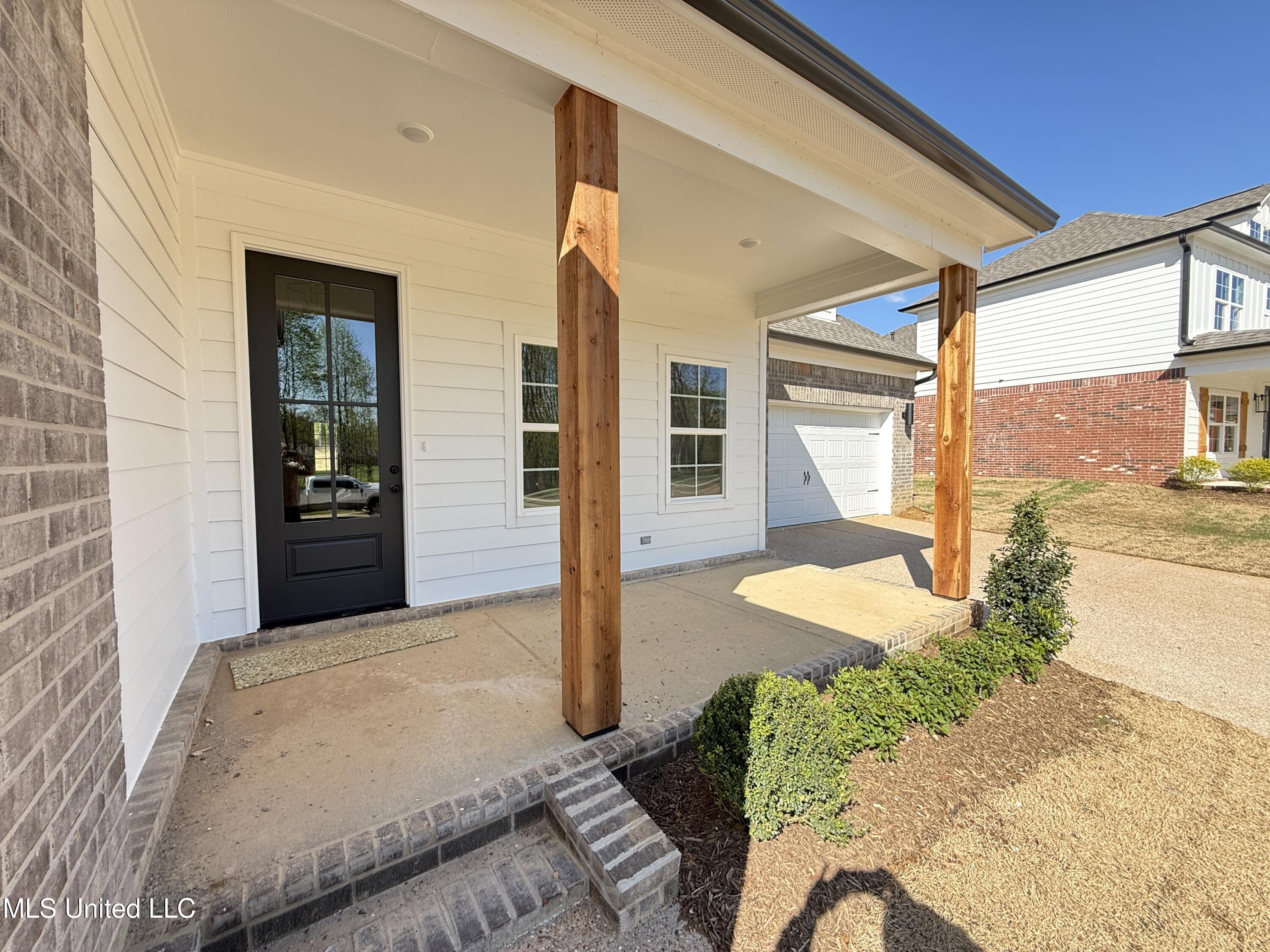 1184 Creekside Lane, Hernando, Mississippi image 5