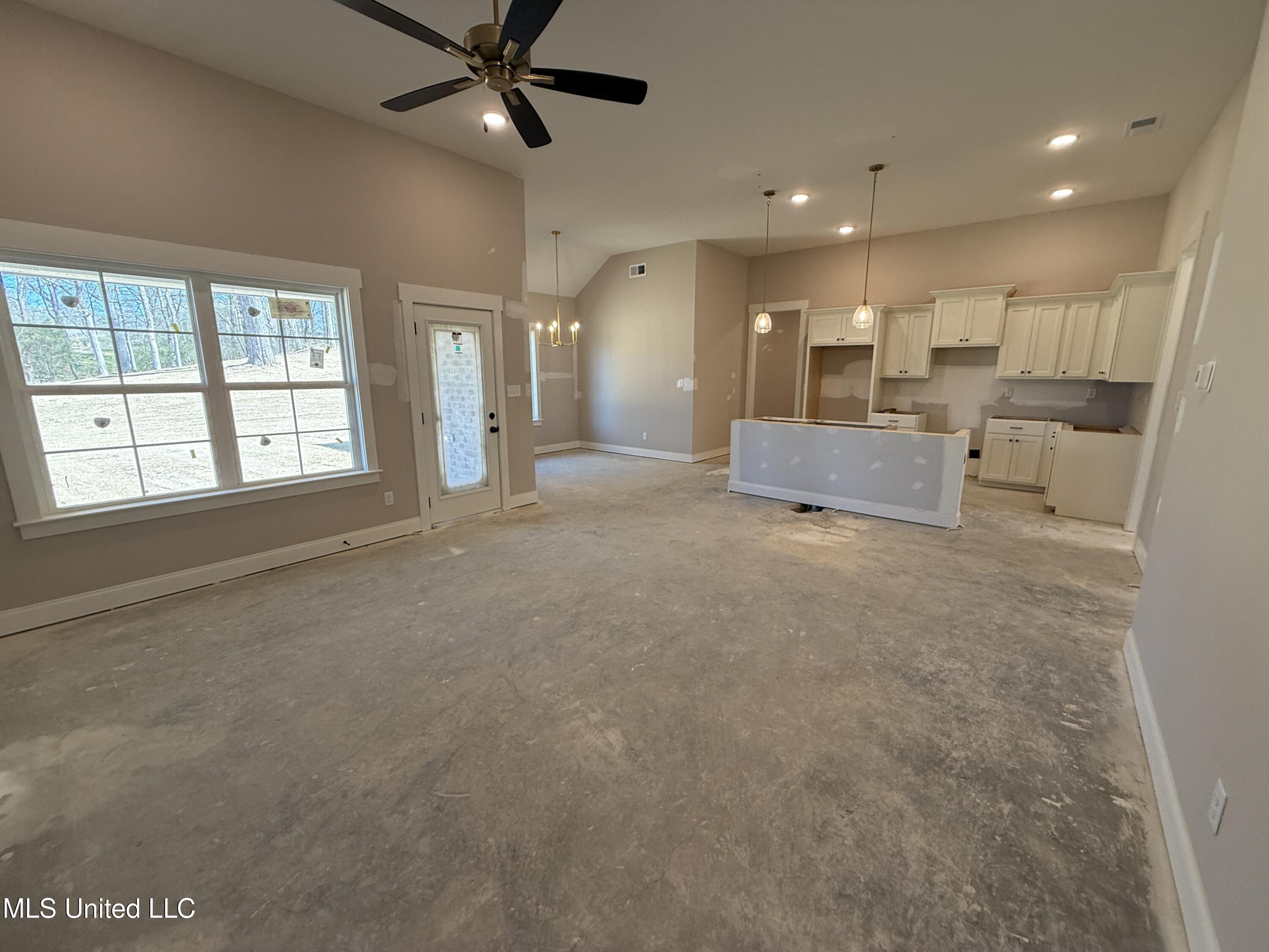 1184 Creekside Lane, Hernando, Mississippi image 12