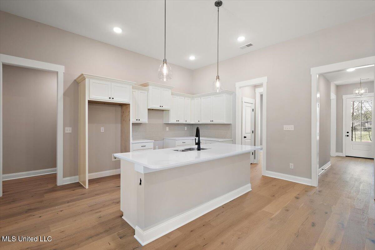 1184 Creekside Lane, Hernando, Mississippi image 14