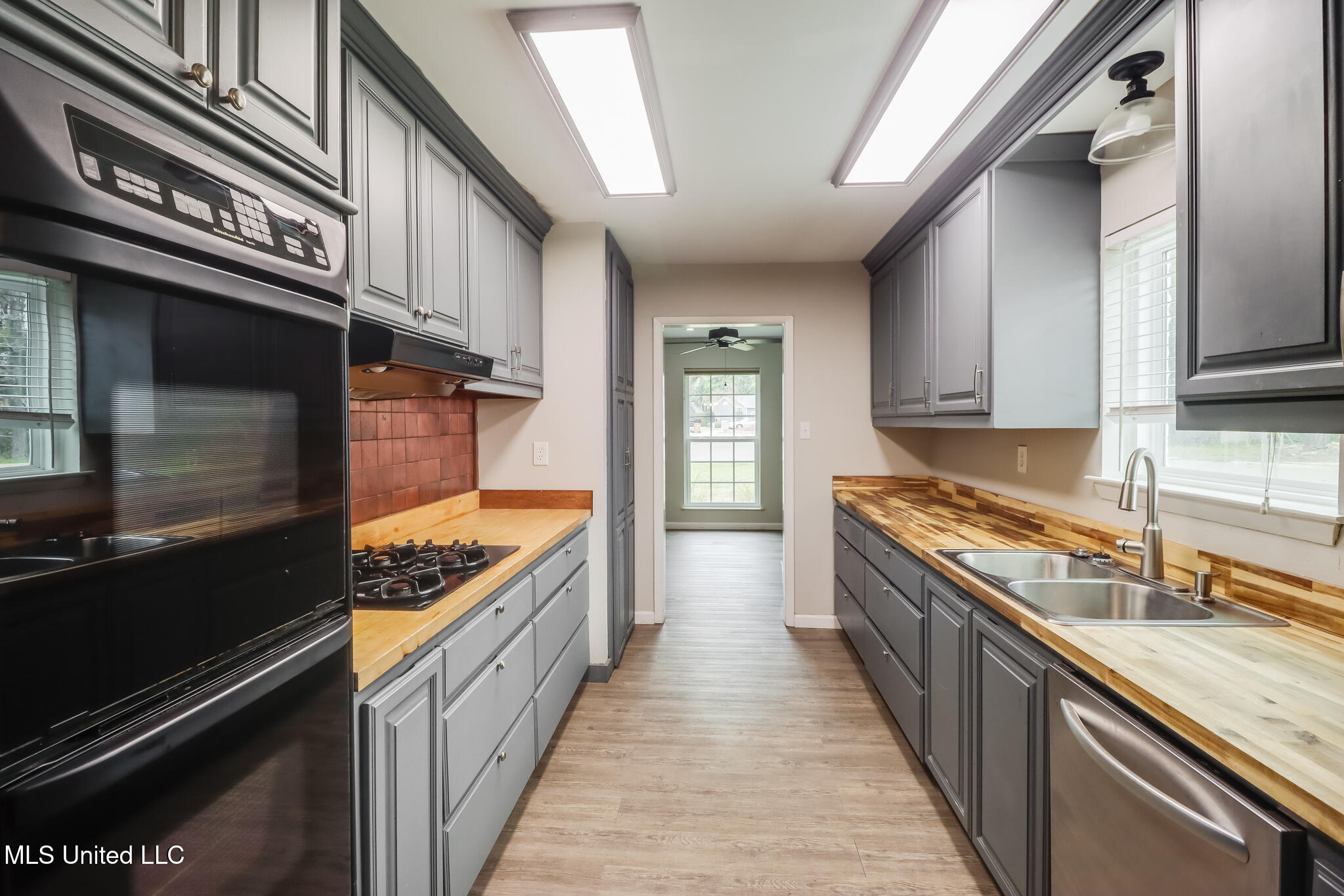 114 Driftwood Drive, Long Beach, Mississippi image 9