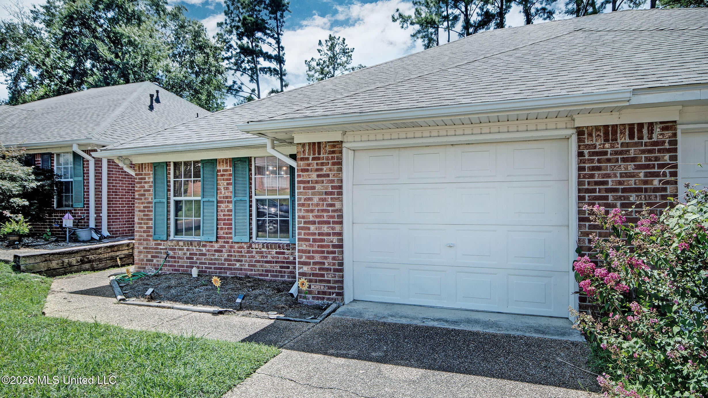 121 Kings Ridge Drive