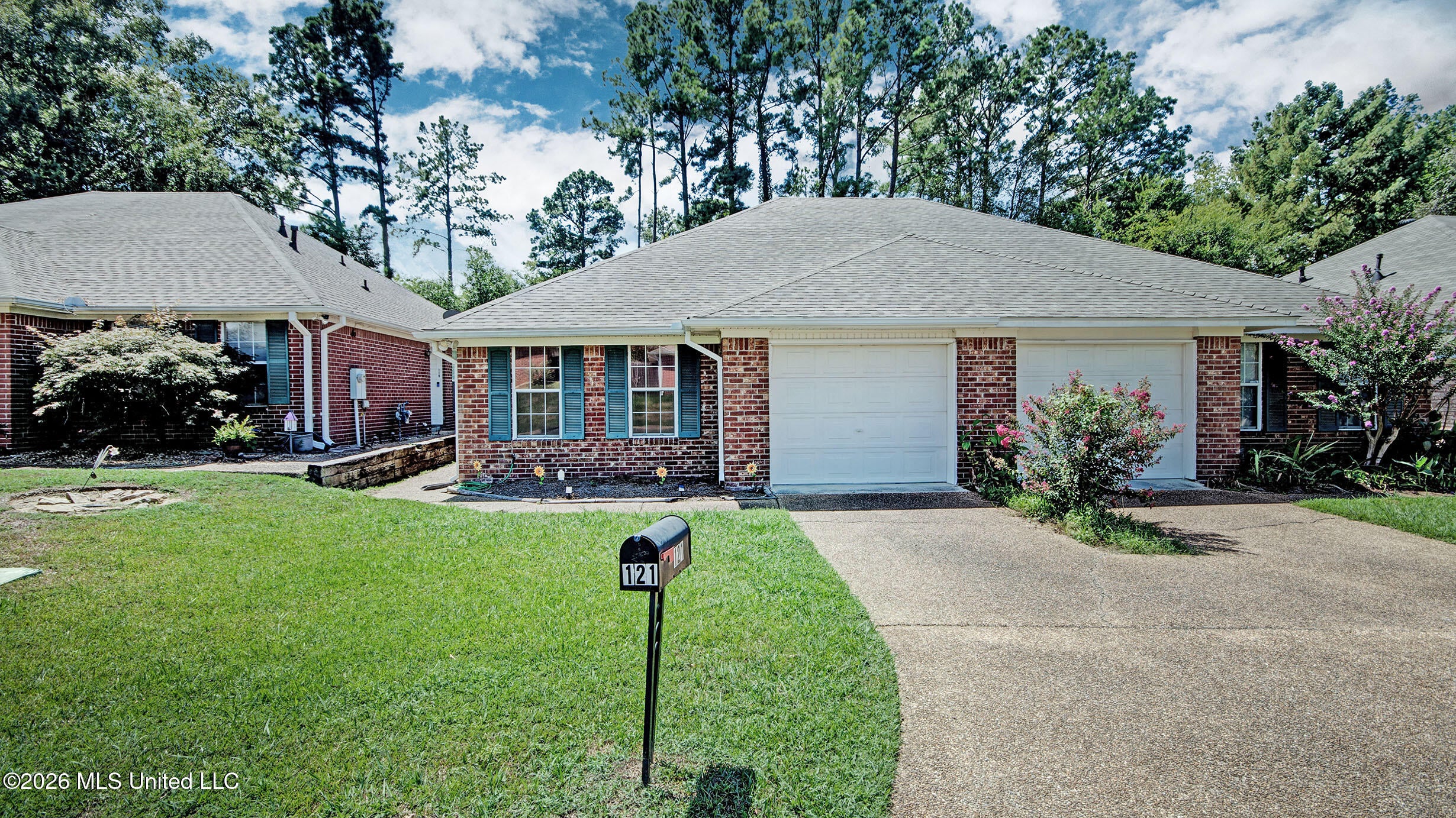 121 Kings Ridge Drive