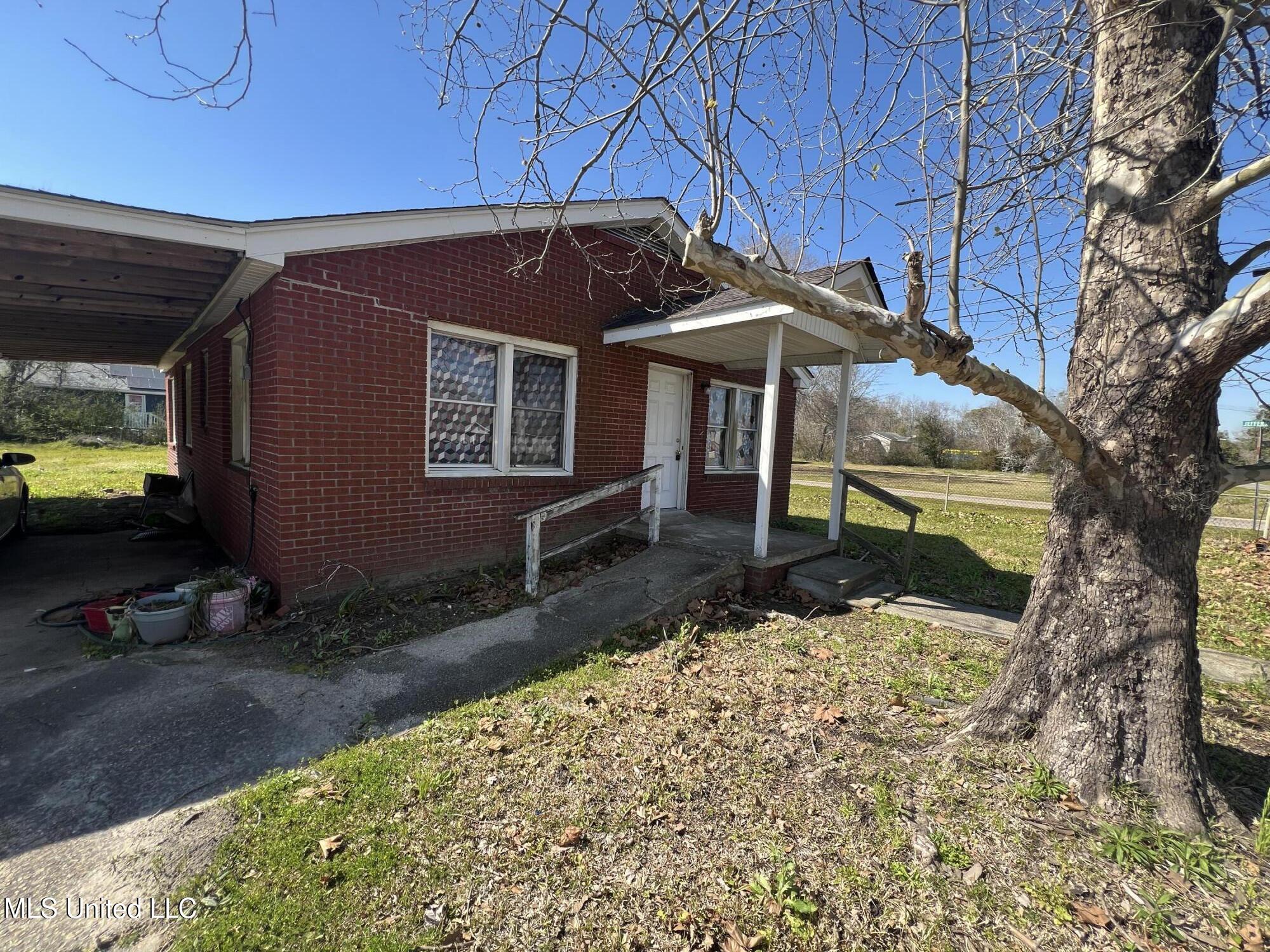 4223 Wisconsin Avenue, Gulfport, Mississippi image 2