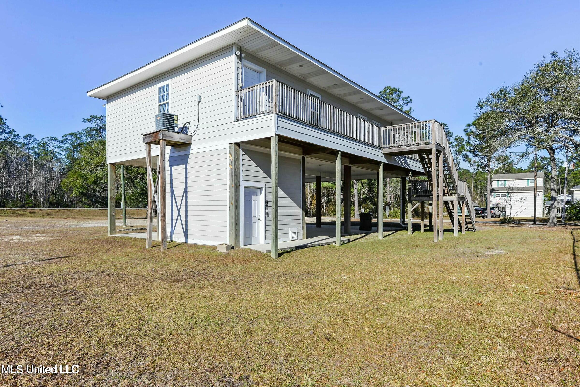 6027 Apache Drive, Kiln, Mississippi image 3
