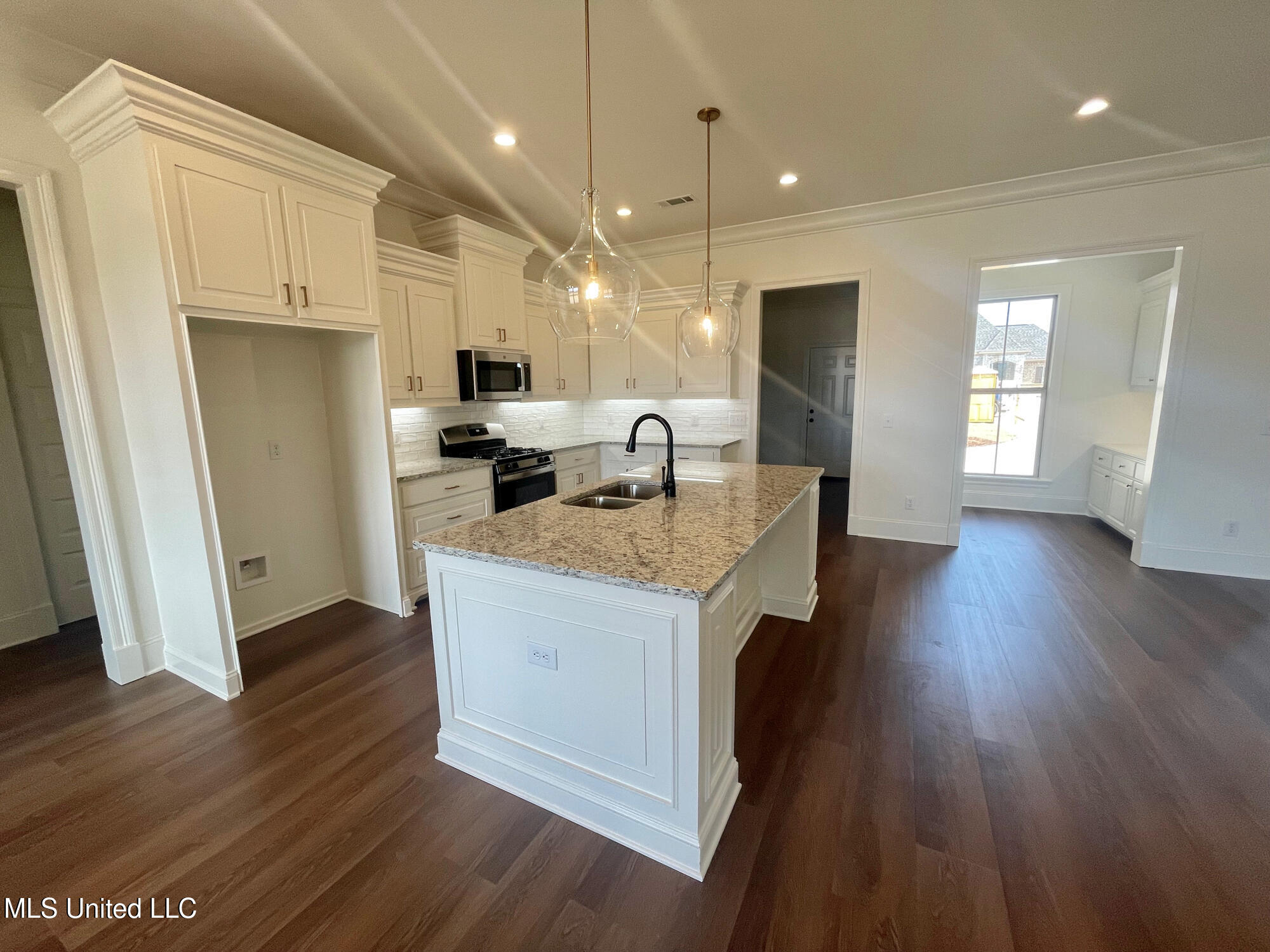 473 Aurora Circle, Canton, Mississippi image 12