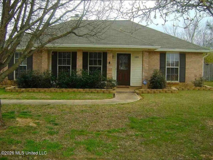 Photo 1 of 19 — 124 W Bradford Place, Richland, MS 39218
