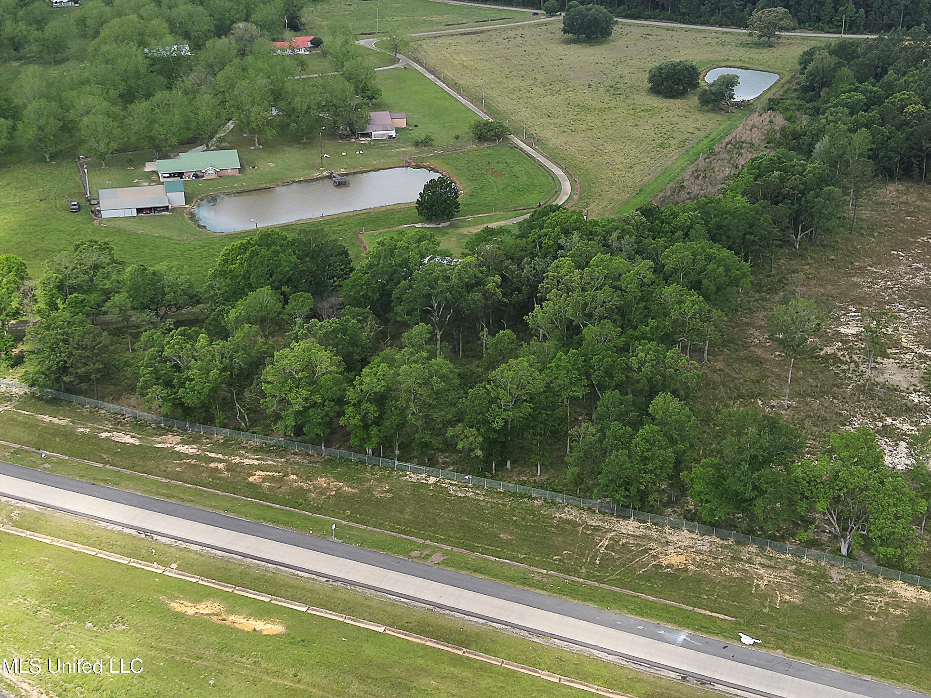 W Interstate 10, Pass Christian, Mississippi image 6