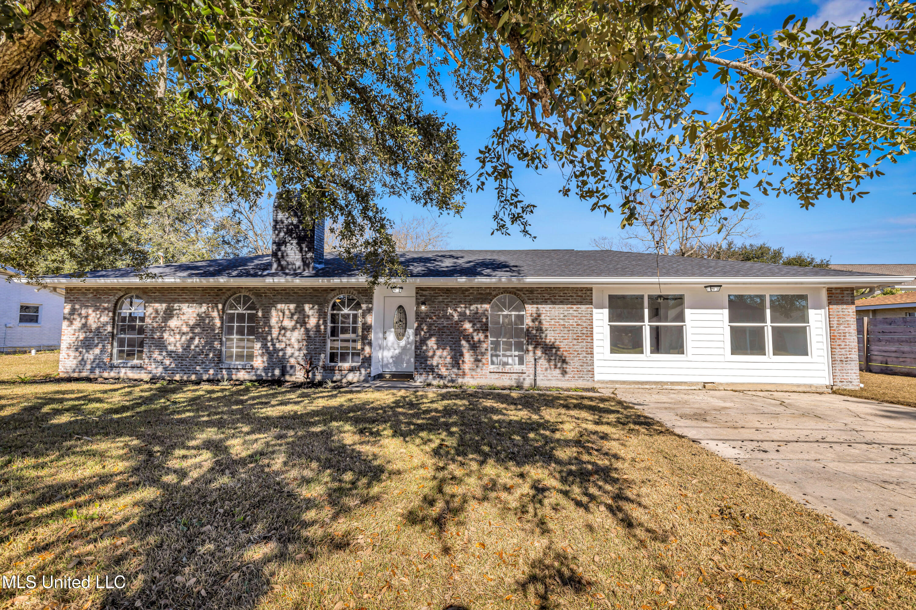 615 Highland Drive, Bay Saint Louis, Mississippi image 1