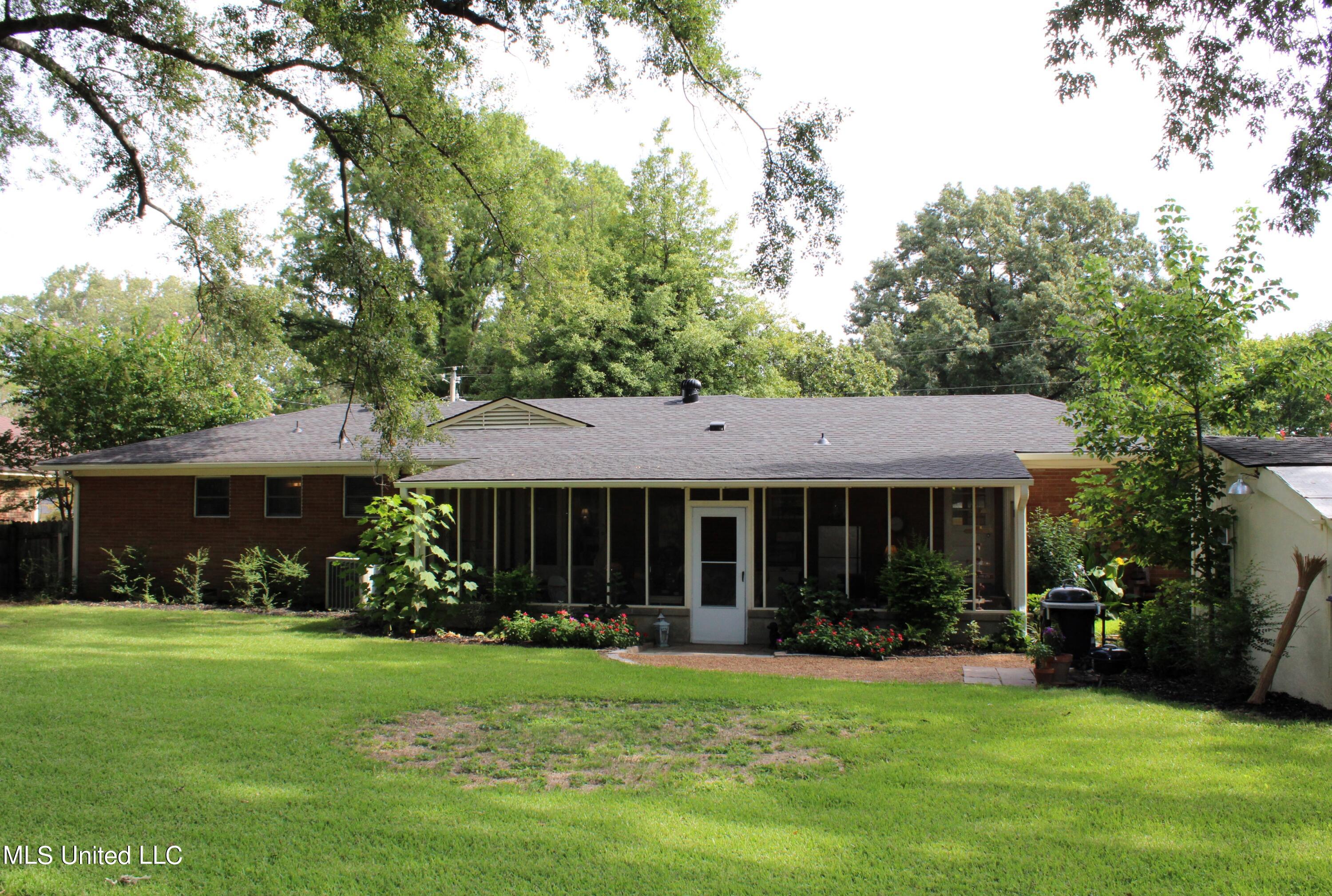 9549 Stuart Street, Olive Branch, Mississippi image 21