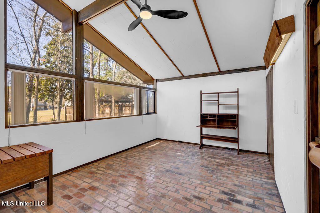 8305 Pine Cone Drive, Gautier, Mississippi image 15