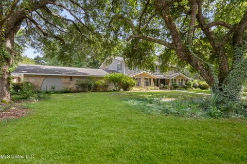 Single Family Residence in Gautier MS 8116 Spanish Oak Drive.jpg