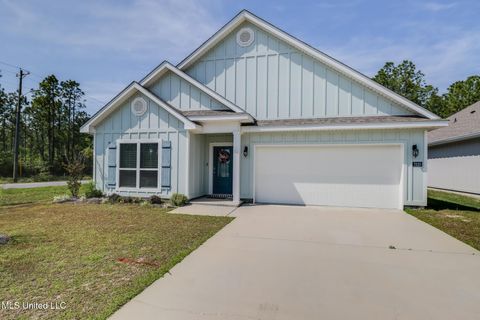 Homes For Rent - 7820 Coral Lane<br/> Ocean Springs, MS 39564