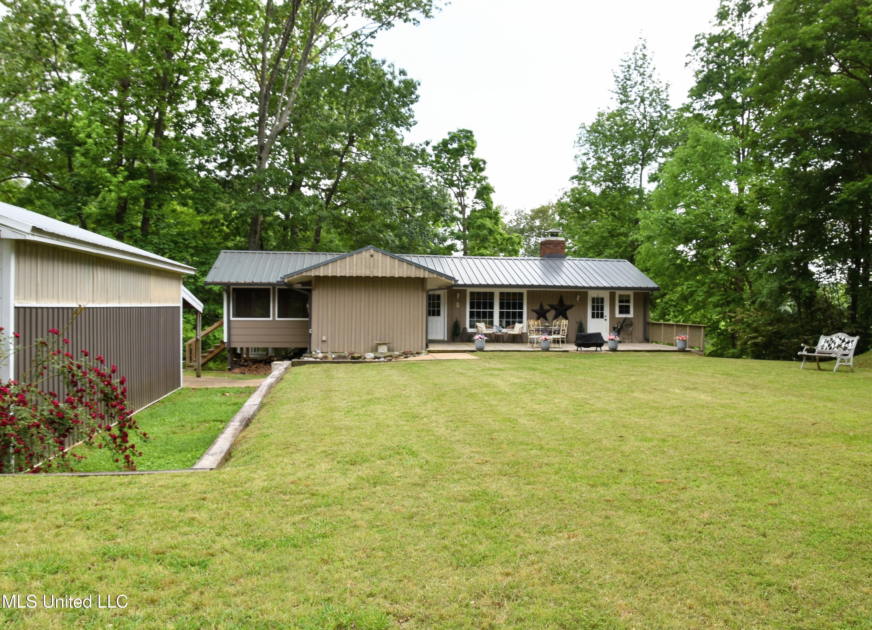 10817 Loch Lomond Circle, Hernando, Mississippi image 1