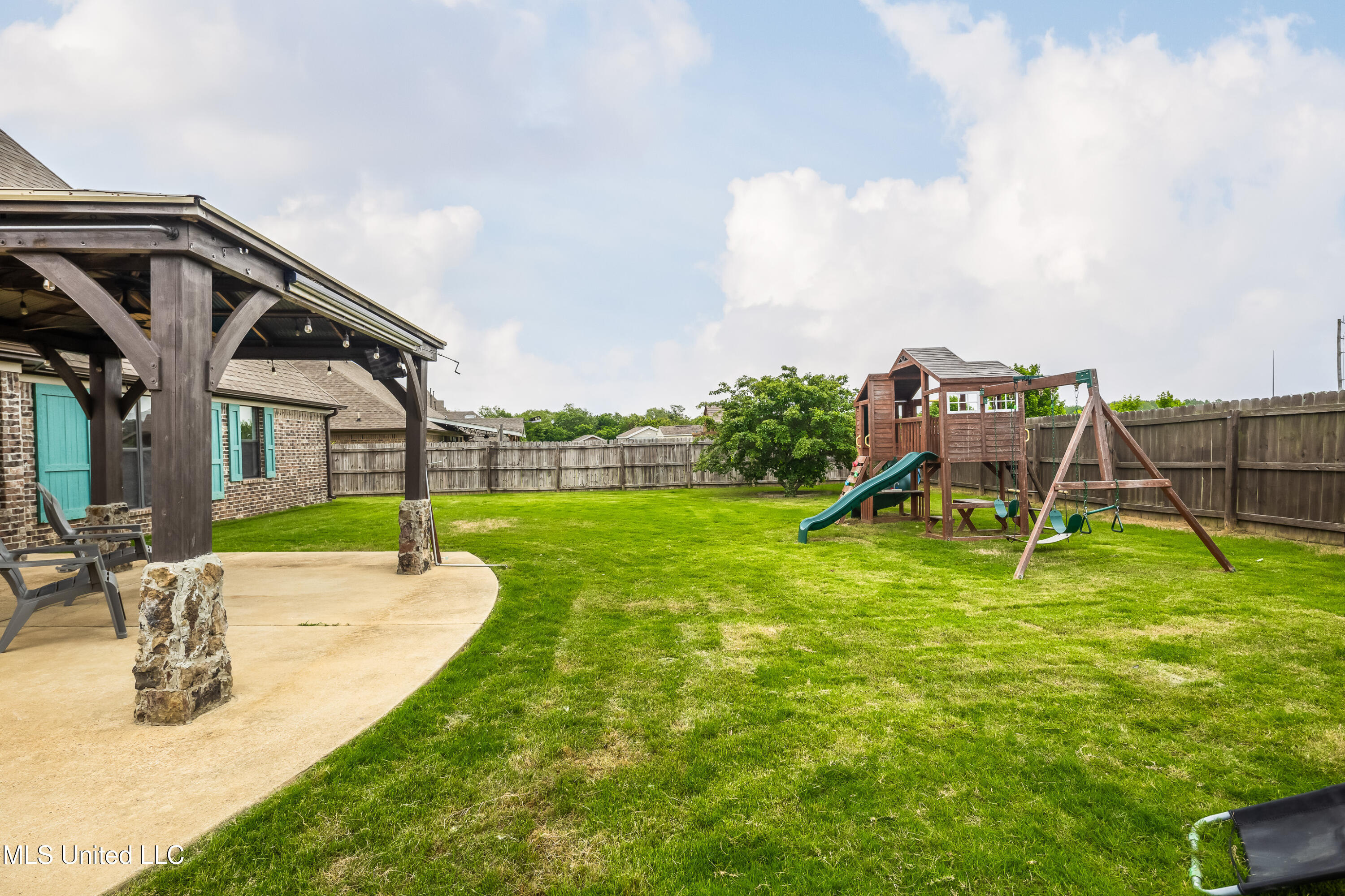 13525 Lapstone Loop, Olive Branch, Mississippi image 32