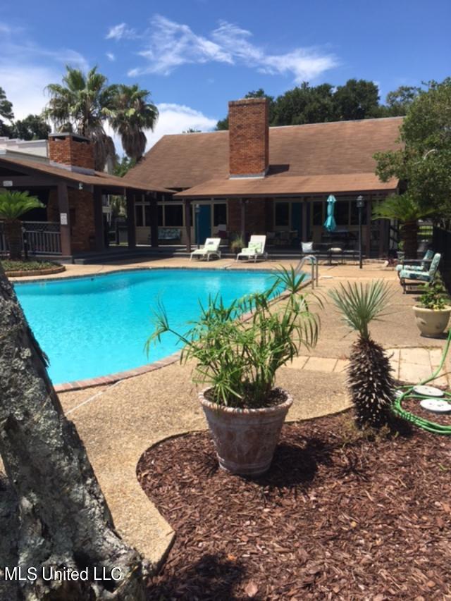 2501 Gulf Avenue #18, Gulfport, Mississippi image 3