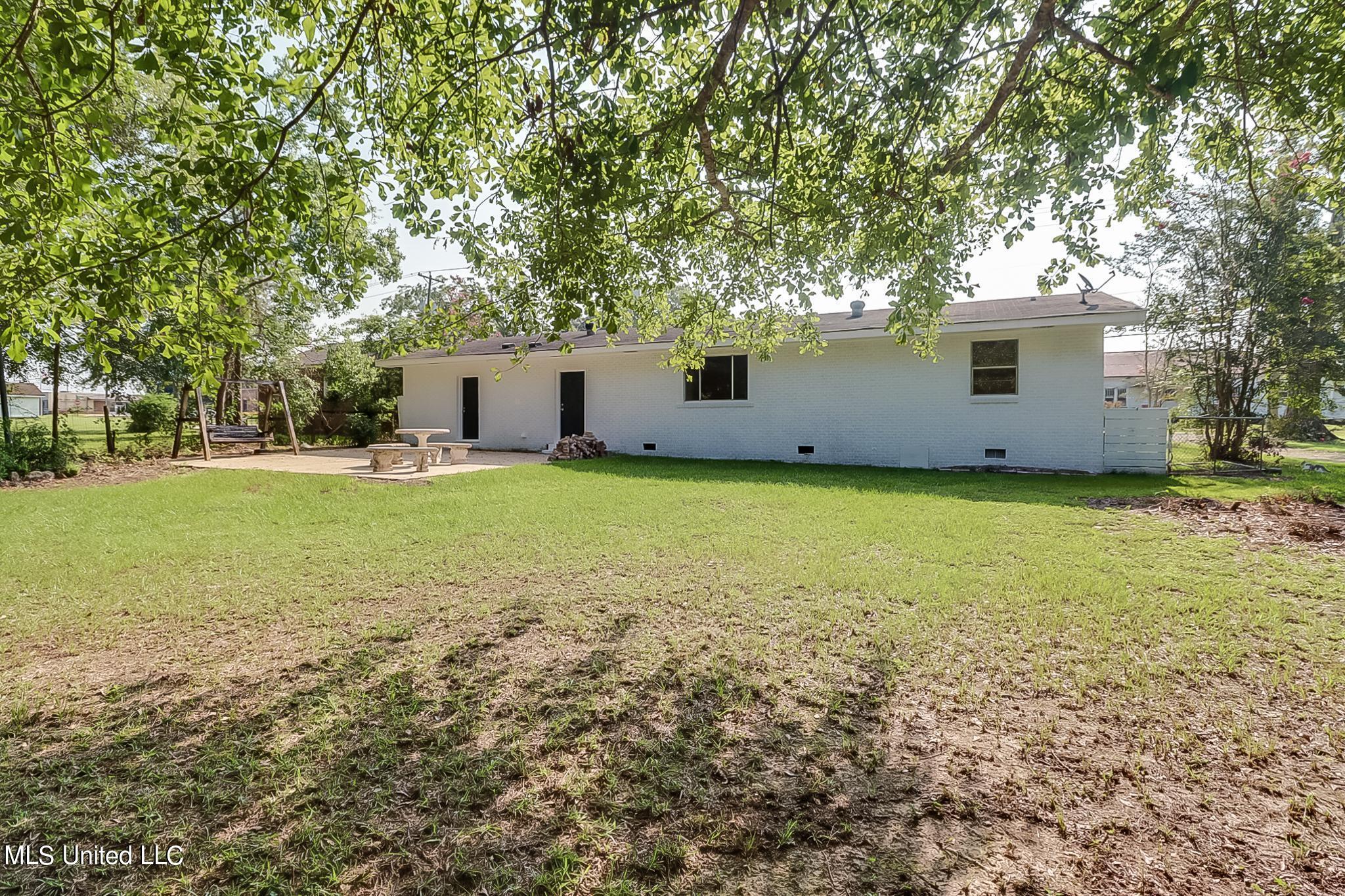 432 S Vardaman Street, Wiggins, Mississippi image 3