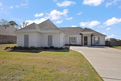 Homes For Sale - 304 Buckhead Drive<br/> Madison County, Madison, MS 39110