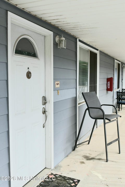 Condo For Sale - 1664 Beach Boulevard<br/> Biloxi, MS 39531
