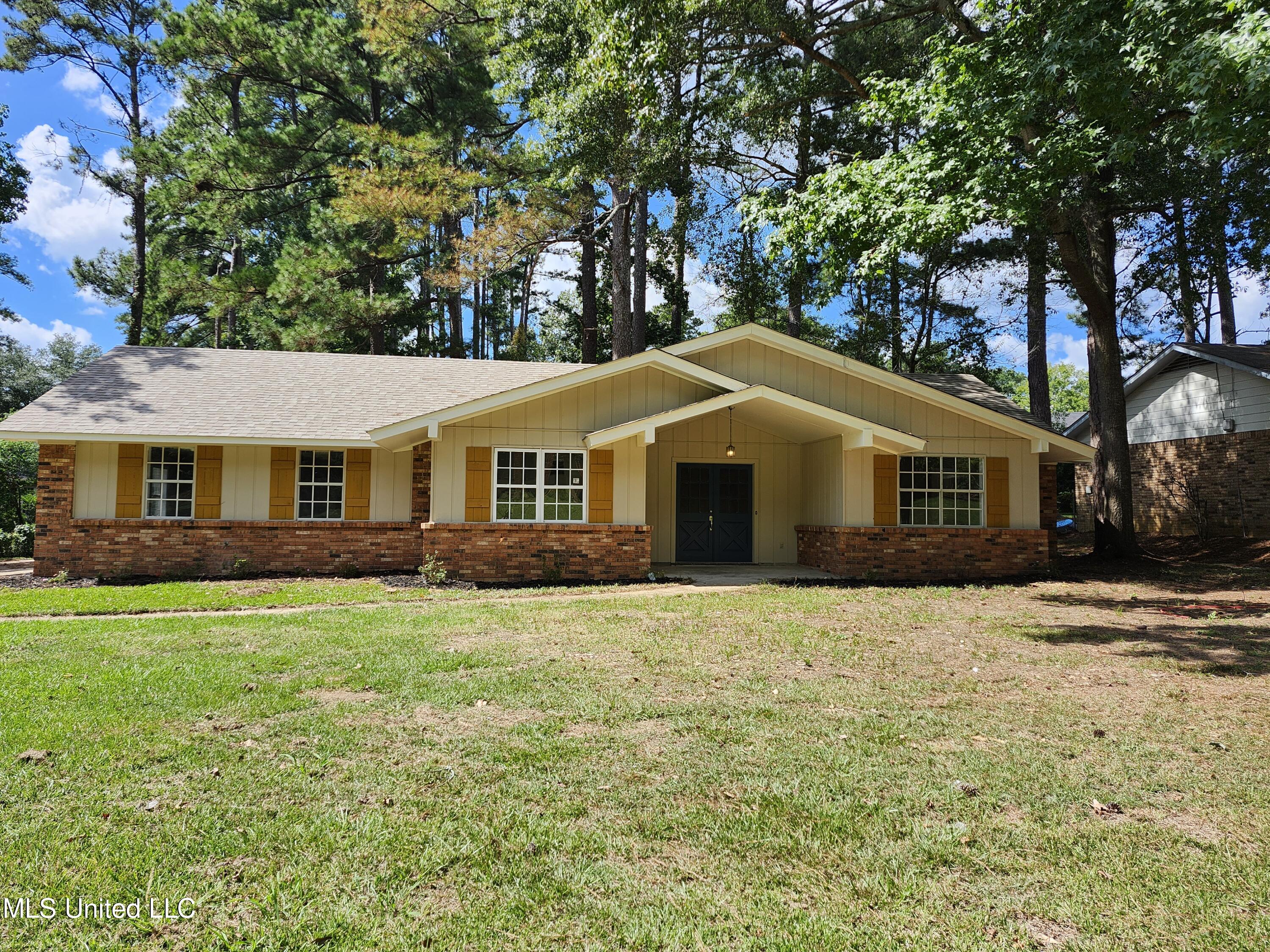 4639 Sherbrook Drive Drive, Jackson, Mississippi image 1