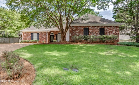 Homes For Sale - 179 Annandale Parkway<br/> Madison County, Madison, MS 39110