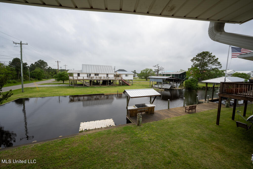 1 Dolphin Circle, Bay Saint Louis, Mississippi image 9