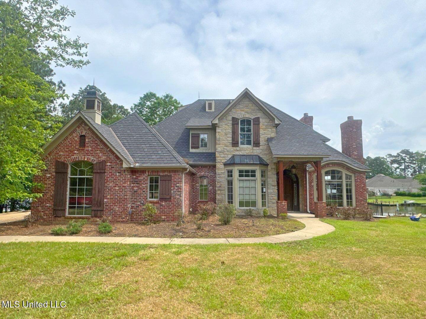 162 Lake Ridge Drive, Madison, Mississippi image 1