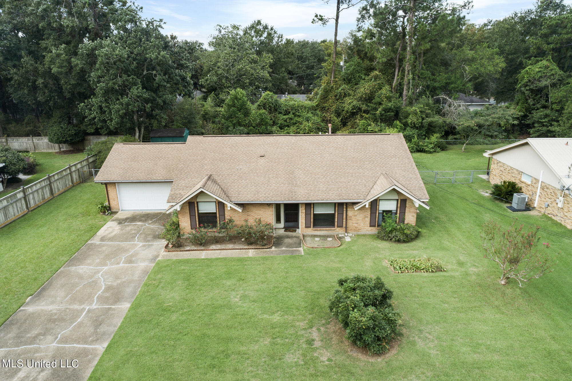 1209 Wellington Lane, Ocean Springs, Mississippi image 2