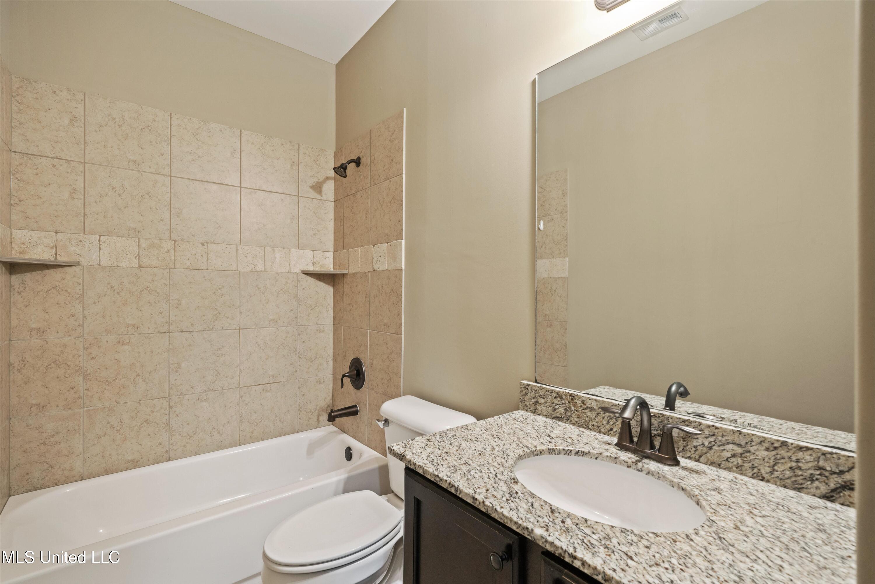 4913 Deer Run Road, Olive Branch, Mississippi image 14