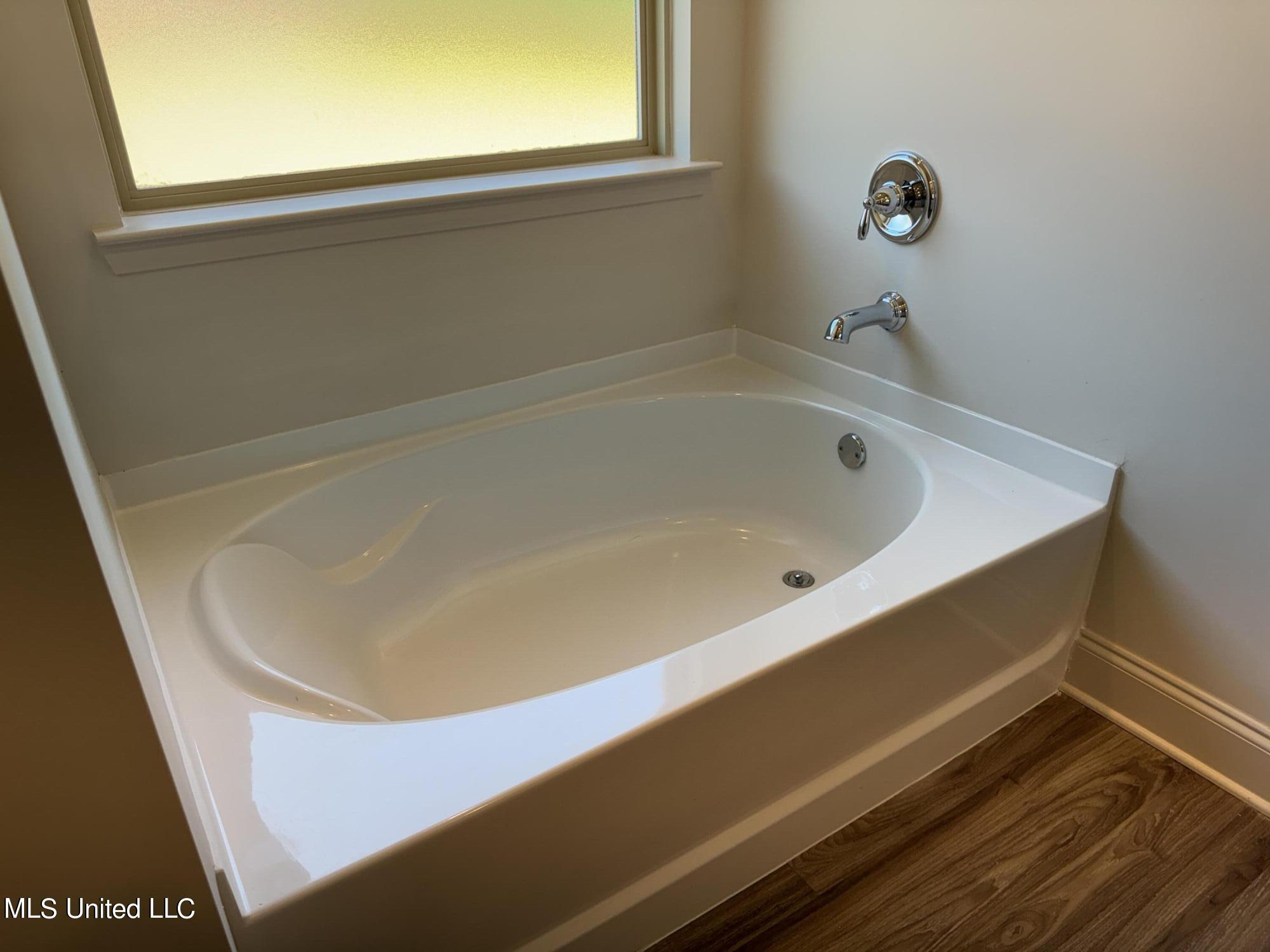 229 Deerfield Club Drive, Canton, Mississippi image 11