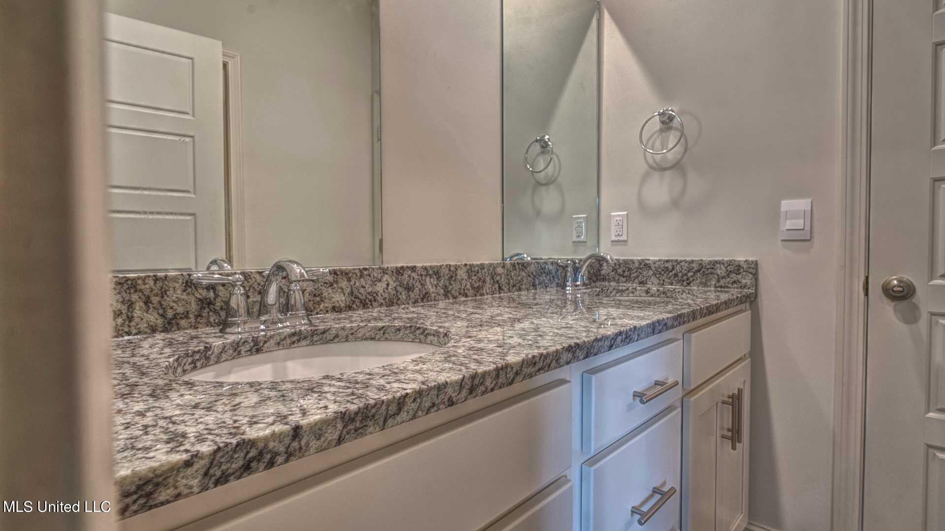 229 Deerfield Club Drive, Canton, Mississippi image 44