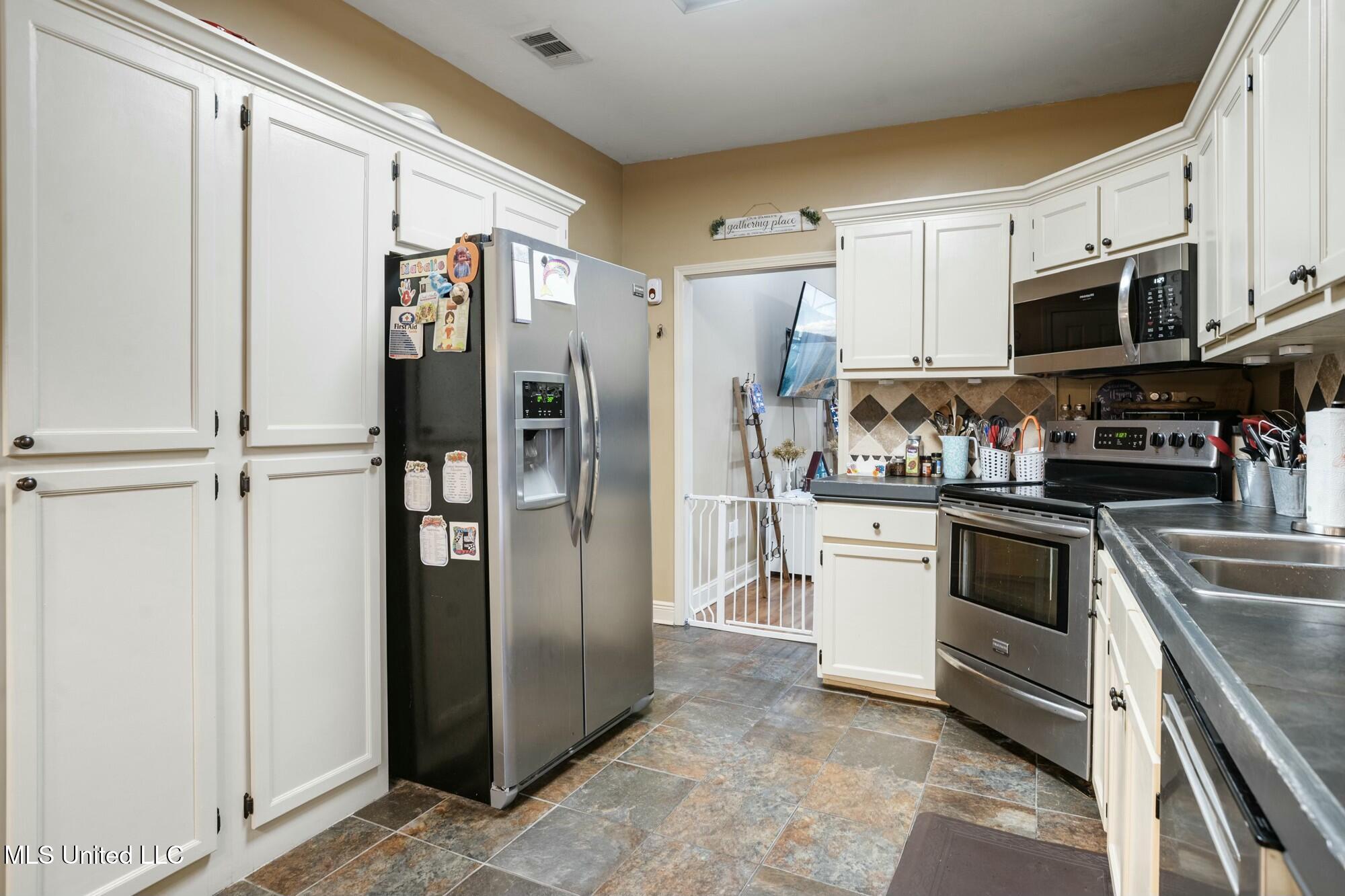 6 S Wind Ridge Cove, Purvis, Mississippi image 17