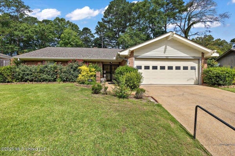 Homes For Sale - 55 Sunline Drive<br/> Brandon, MS 39042