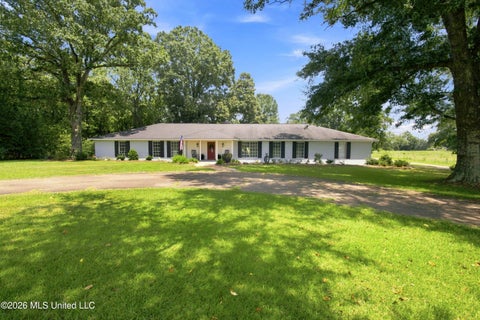 Homes For Sale - 1022 L D White Road<br/> Summit, MS 39666
