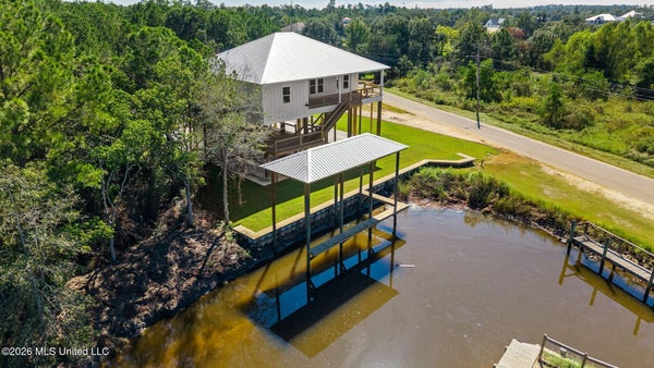 1776 BLUE MEADOW RD, BAY SAINT LOUIS, MS 39520 - Image c066a6f1e3bb2e69db52a34a2bbf91e1/53350549