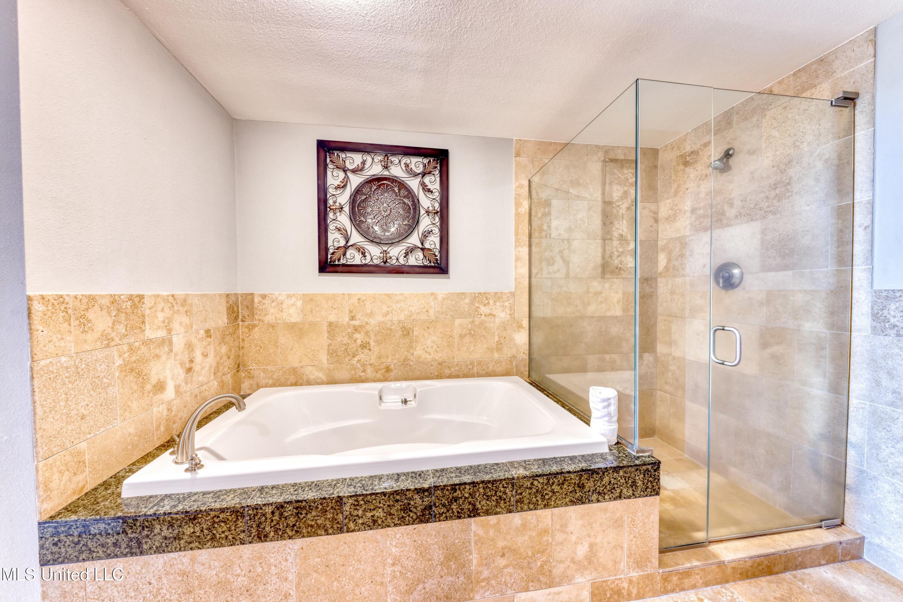 2060 Beach Boulevard #502, Biloxi, Mississippi image 14