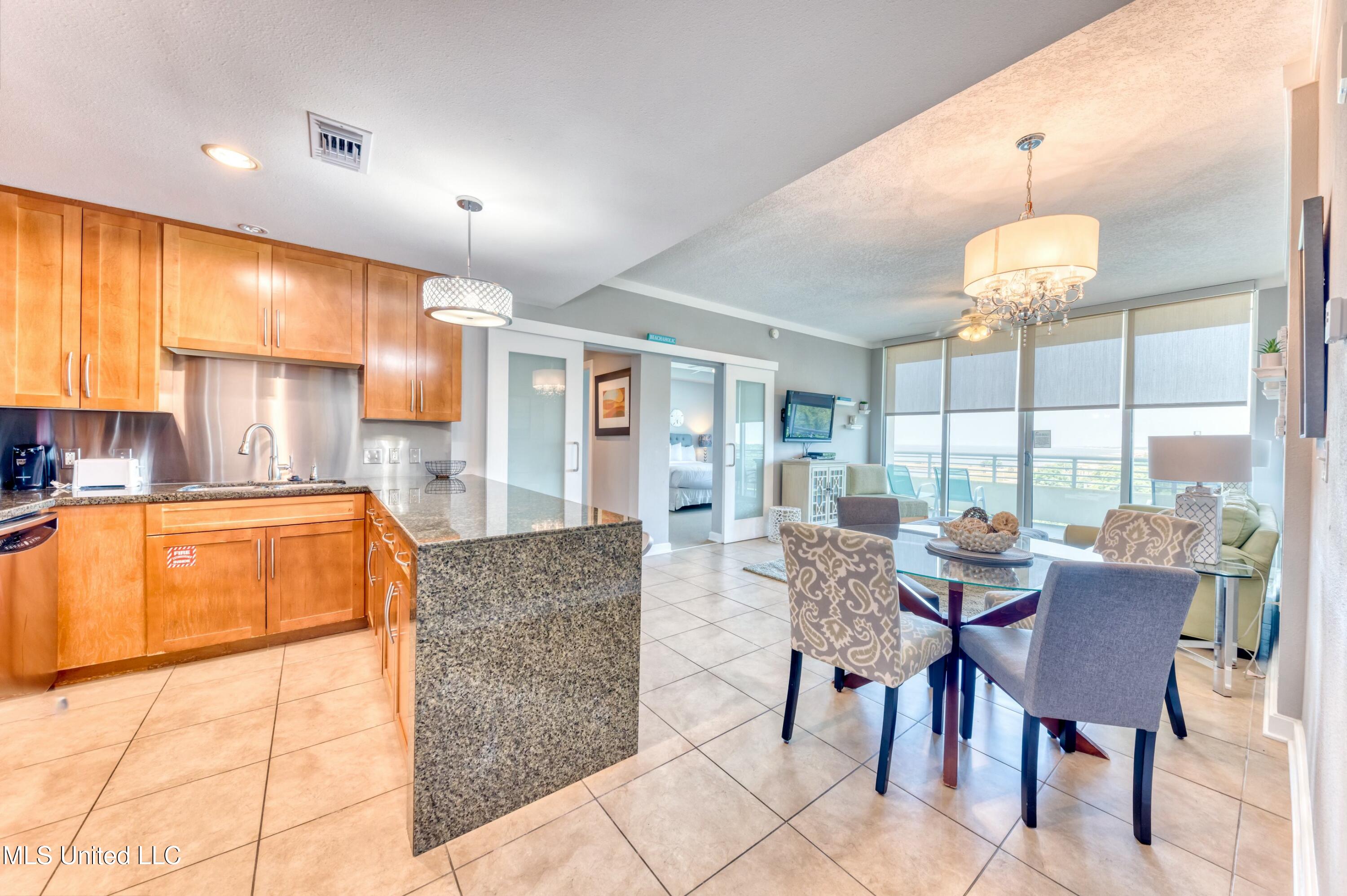 2060 Beach Boulevard #502, Biloxi, Mississippi image 3